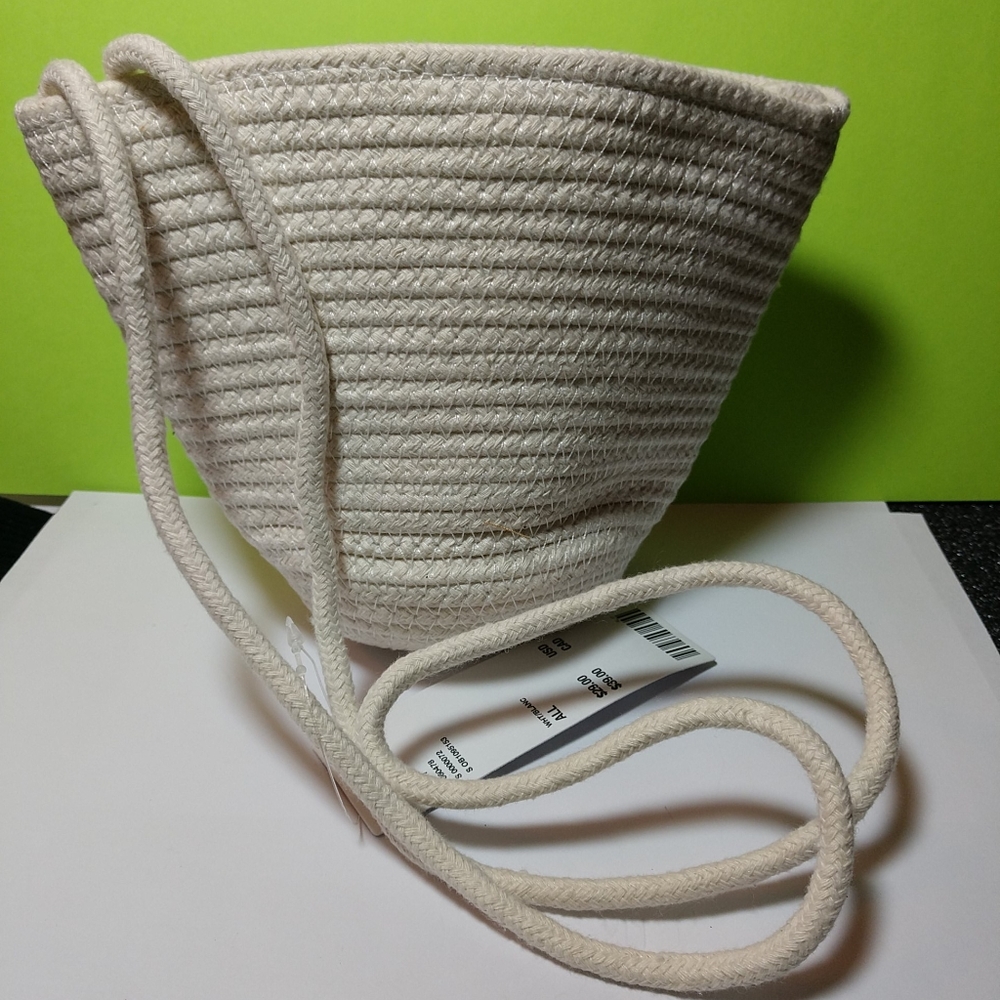 Urban Outfitters Iris Woven Crossbody Bag NWT - Picture 4 of 15